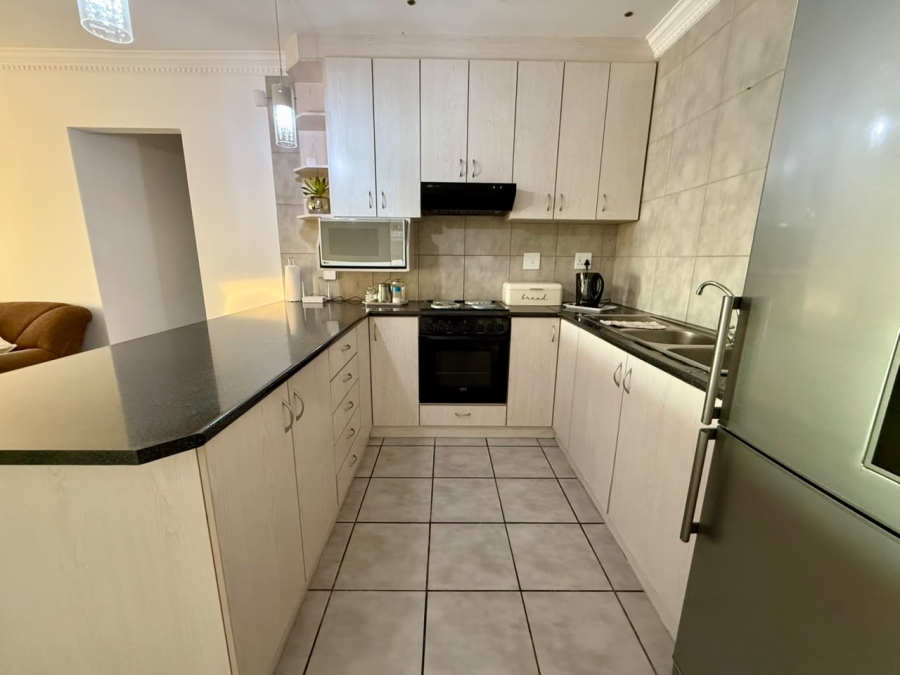 2 Bedroom Property for Sale in Mykonos Western Cape